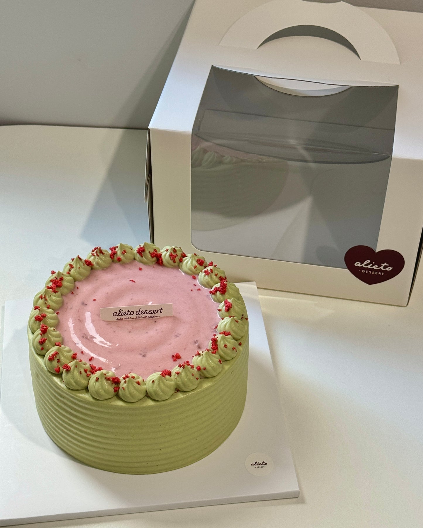Matcha Strawberry Cake