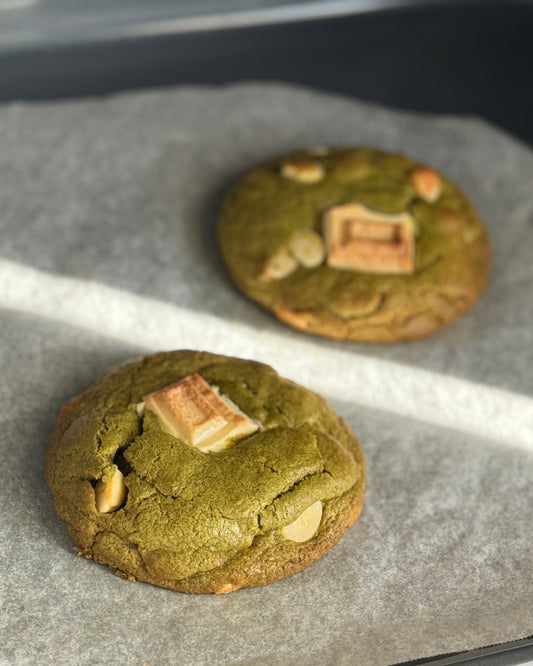 Matcha white choc macadamia cookie