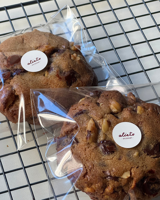 Brown butter dark choc walnut cookie