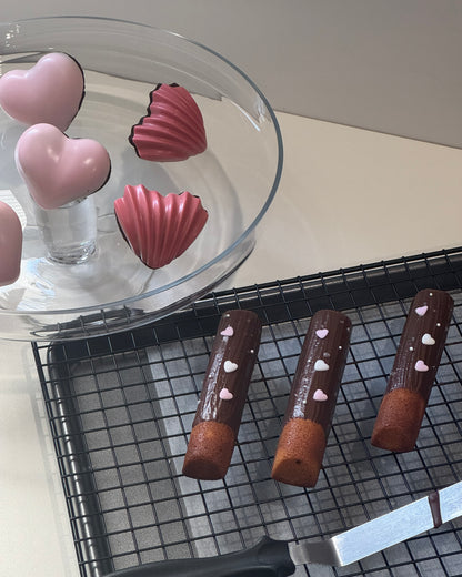 Valentine's Day Treat Box